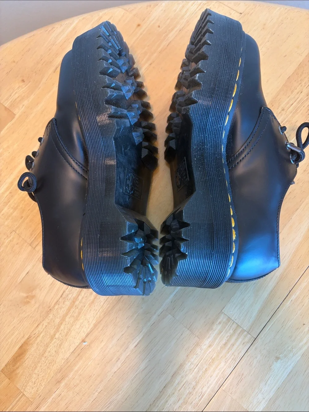 DOC MARTENS 1461 SMOOTH LEATHER PLATFORM SHOES Size 5